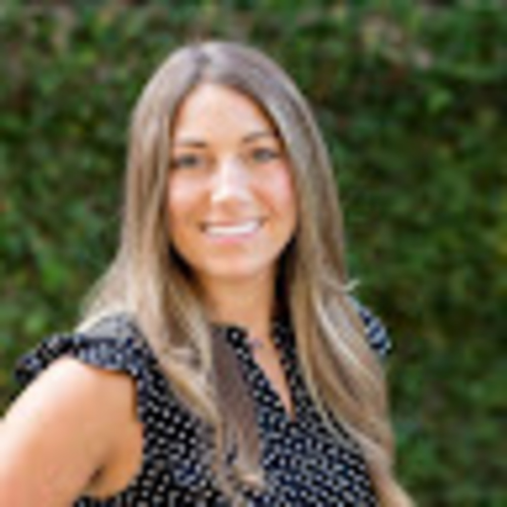 Meet your Posher, Courtney